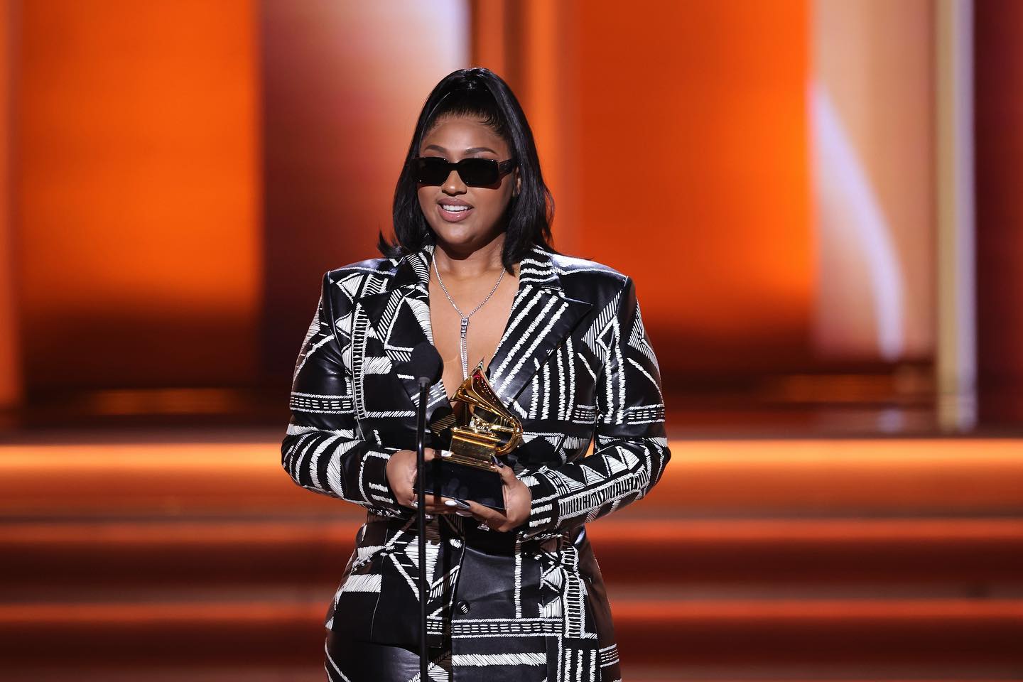 Jazmine Sullivan’s First Grammy! Hidden Beach Recordings